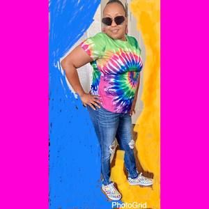 Meet your Posher, Dee